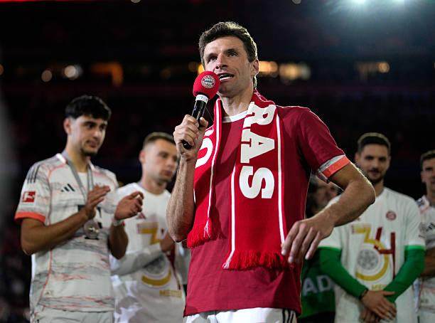 穆勒:感谢拜仁25年陪伴 孔帕尼:穆勒精神永在